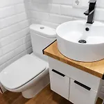 Apartamento Reformado Y Muy Tranquilo Junto A Puente Romano, 3hab, Aire Acondicionado Y Wifi *