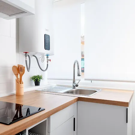 Apartment Reformado Y Muy Tranquilo Junto A Puente Romano, 3hab, Aire Acondicionado Y Wifi