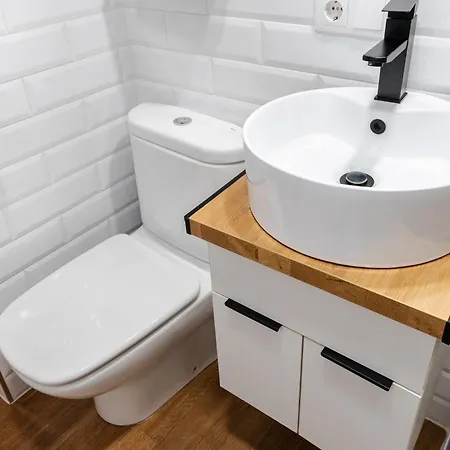 דירה 3hab, Reformado Y Muy Tranquilo Junto A Puente Romano, Aire Acondicionado Y Wifi *