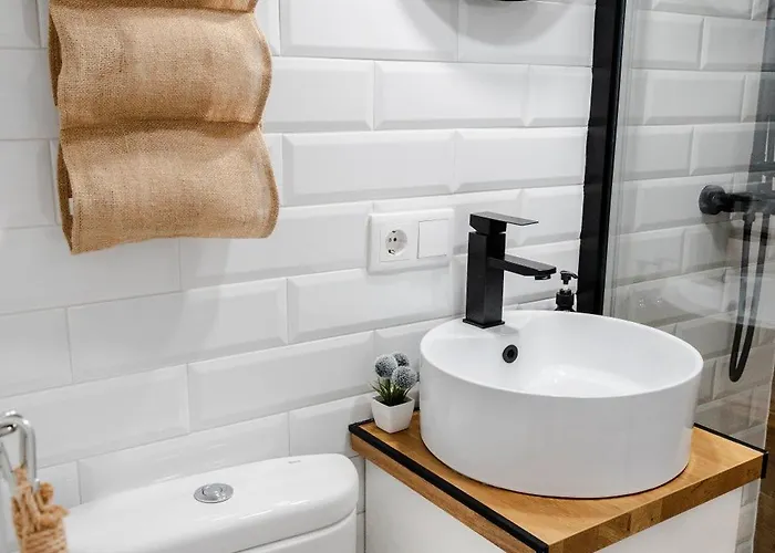 Reformado Y Muy Tranquilo Junto A Puente Romano, 3hab, Aire Acondicionado Y Wifi 아파트